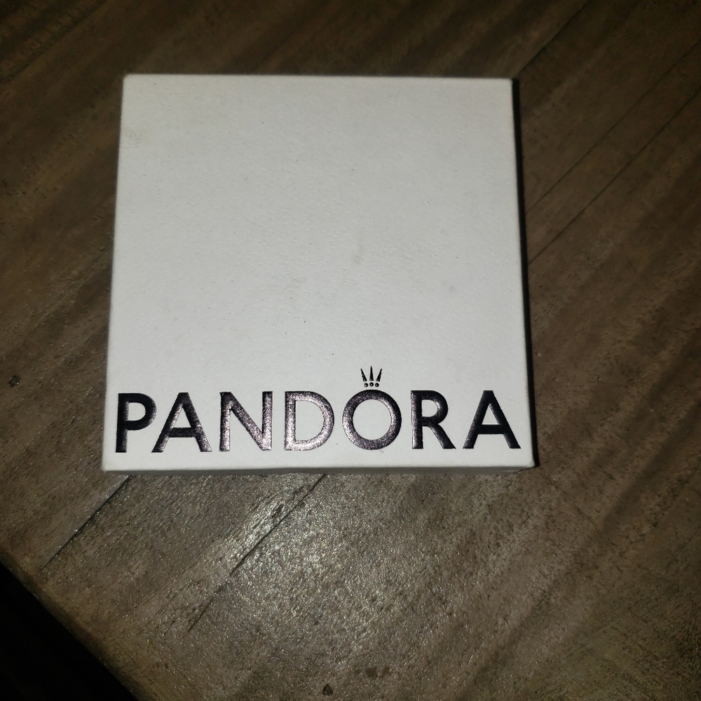 Pandora Bracelet w/  Mom Charm